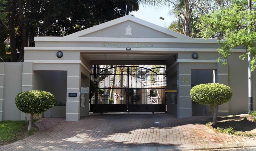 Summerview Guest Lodge Johannesburg Bagian luar foto