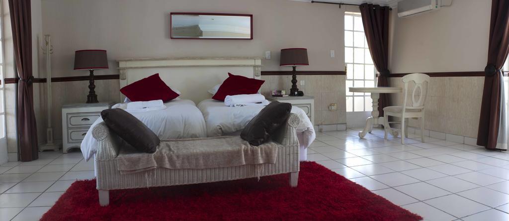 Summerview Guest Lodge Johannesburg Bagian luar foto