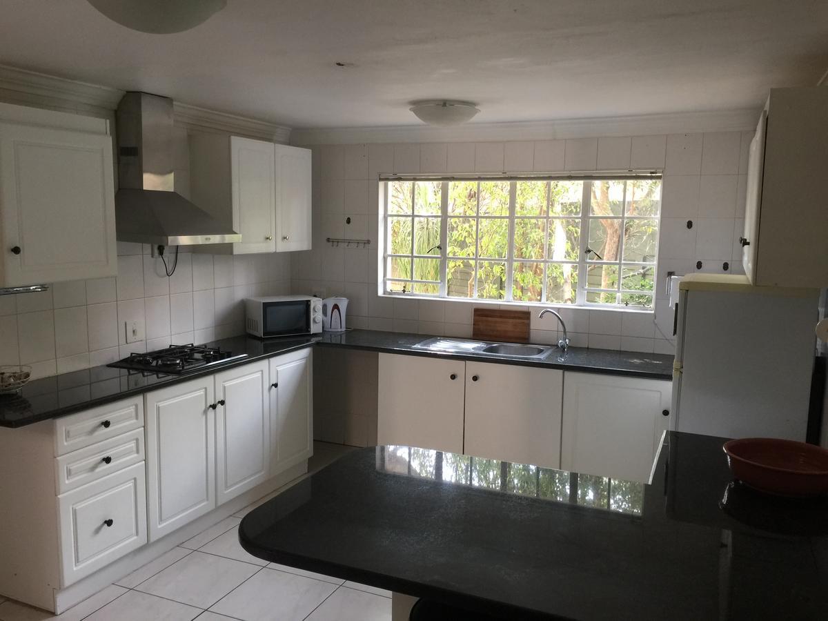 Summerview Guest Lodge Johannesburg Bagian luar foto