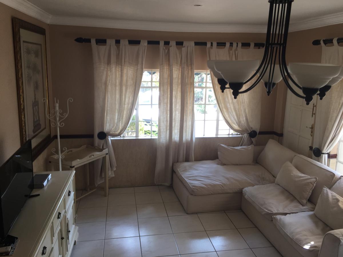 Summerview Guest Lodge Johannesburg Bagian luar foto