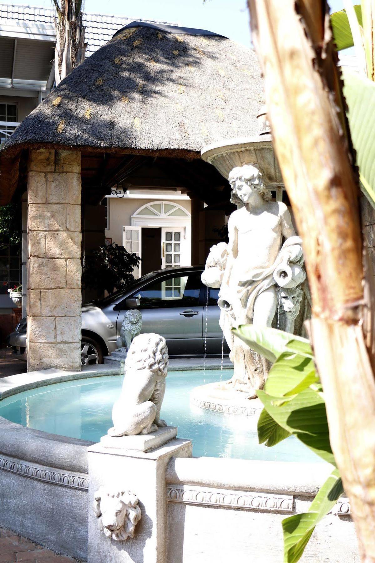 Summerview Guest Lodge Johannesburg Bagian luar foto