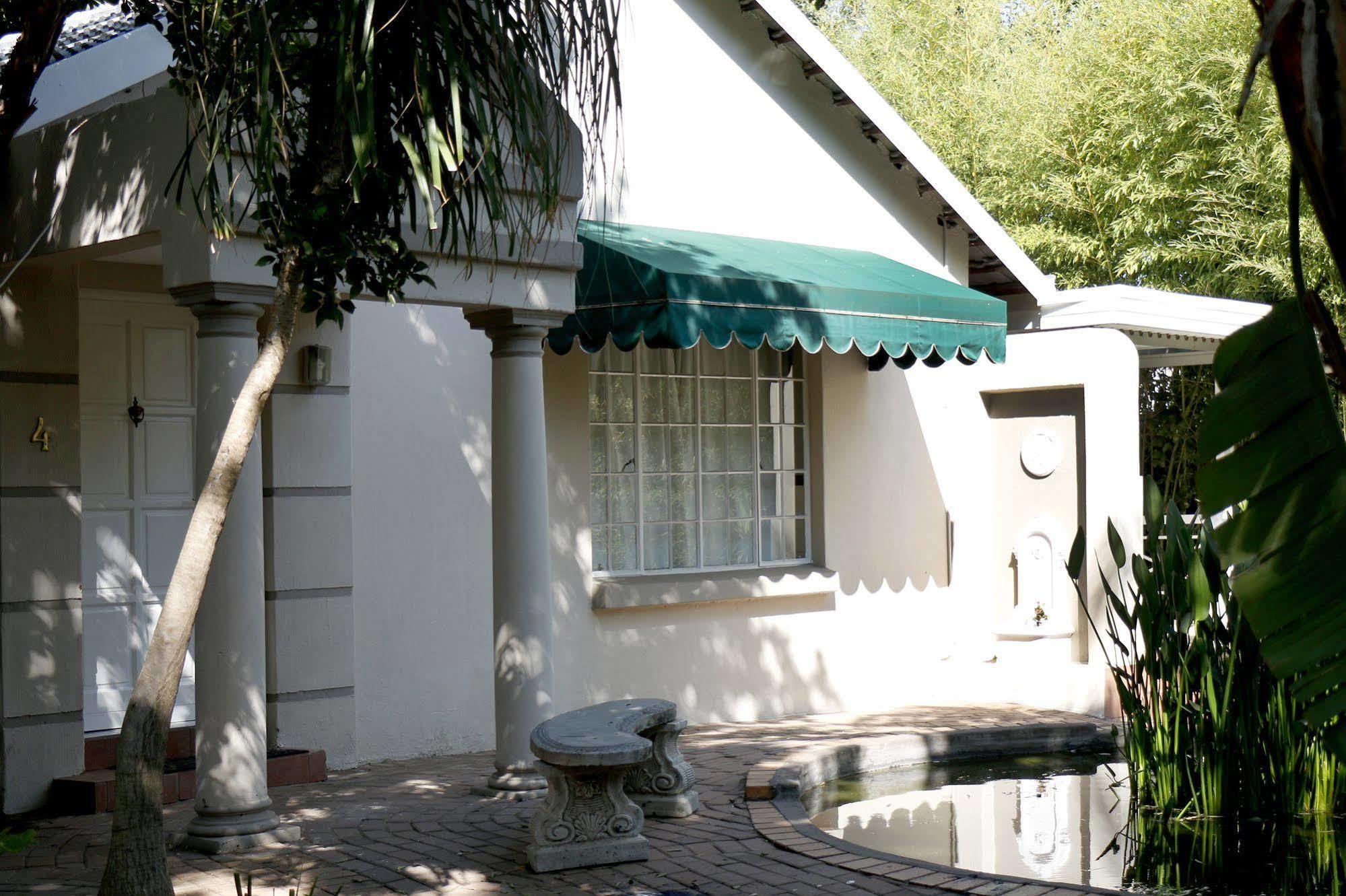 Summerview Guest Lodge Johannesburg Bagian luar foto