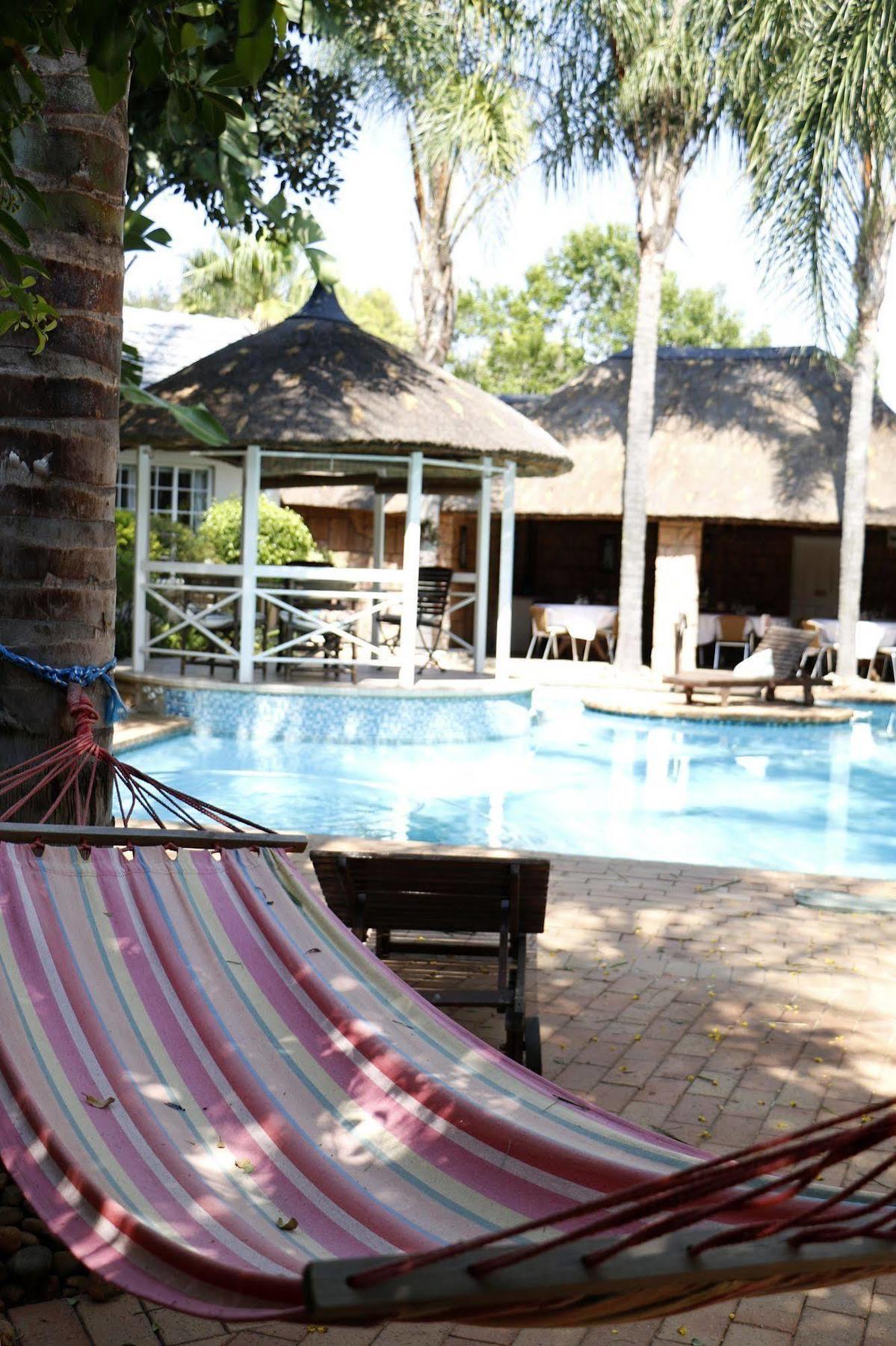 Summerview Guest Lodge Johannesburg Bagian luar foto