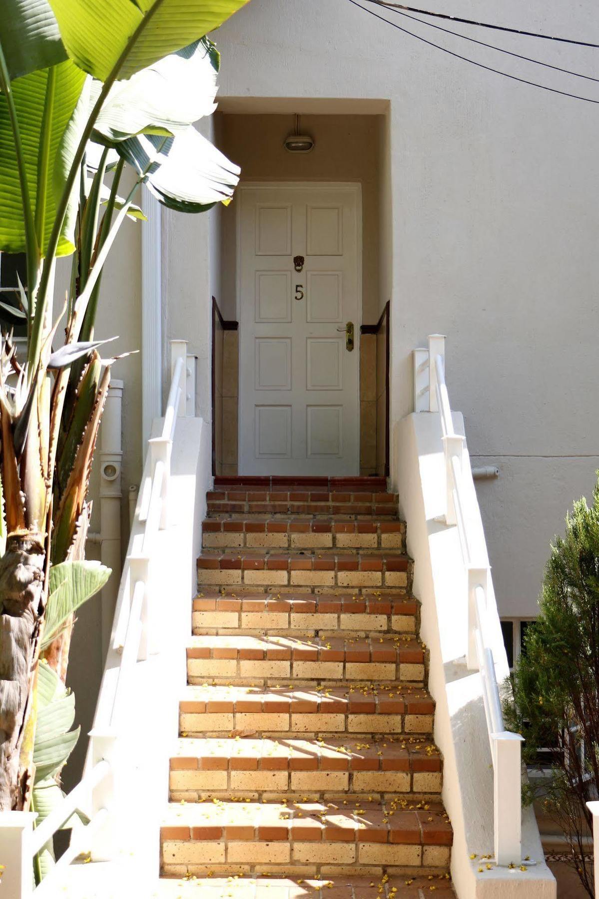 Summerview Guest Lodge Johannesburg Bagian luar foto